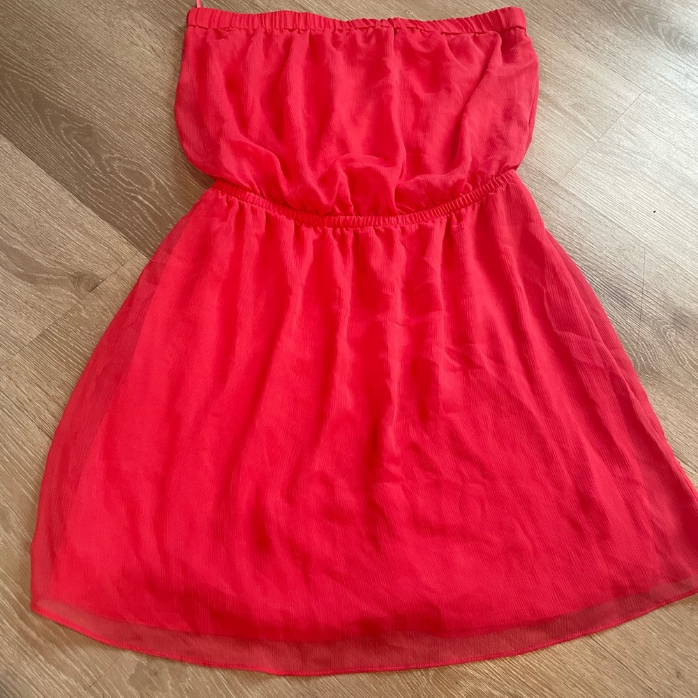 Strapless Express Dress